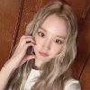 Эмодзи Yuqi