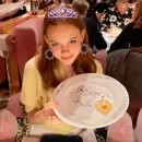 Стикер Сэди Совералл