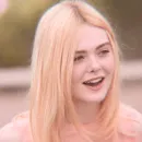 Стикер Эль Фаннинг