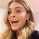 Стикер DAISY KEECH