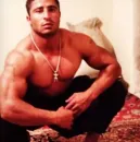 Стикер لوتیان