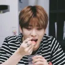 Стикер giovano and JAEHYUN