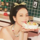 Стикер jisoo kim