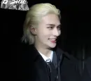 Стикер HYUNJIN