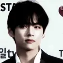 Стикер bts kim taehyung