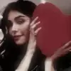 Стикер Madison Beer
