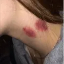 Стикер Лови сердечко