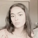 Стикер Madison Beer