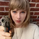 Стикер Taylor Swift