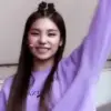 Стикер hwang yeji