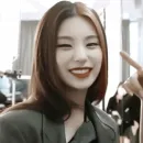 Стикер 🌻 :; yeji :;